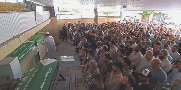 Kızılırmak’ta boğulan 3 çocuk toprağa verildi