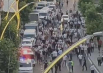 Kocaeli’nde hareketli saatler! ‘Suriyeliler konut bastı’ argümanı halkı ayağa kaldırdı: Ovada mülteci istemiyoruz