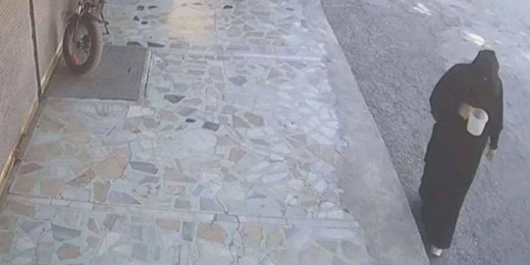 Konya’da ayakkabıcıya kezzaplı hücum: Çarşaf giymiş bir erkek olduğunu düşünüyoruz