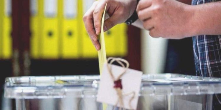 Kulisler bayramda hareketlendi, mahallî seçim süreci sürprizlere hamile: Yeni ittifak senaryoları