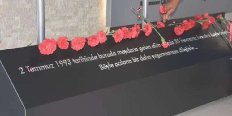 Madımak’tan ağır yaralı kurtulan muharrir Lütfiye Aydın: Aslanın ağzına atıldık