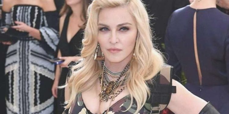 Madonna taburcu edildi