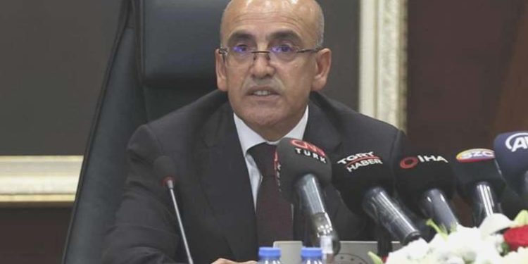 Mehmet Şimşek’in dört lisandaki bayram iletisi ‘milliyetçileri’ kızdırdı