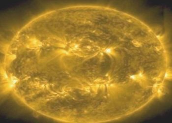 NASA güçlü bir güneş patlamasını görüntüledi