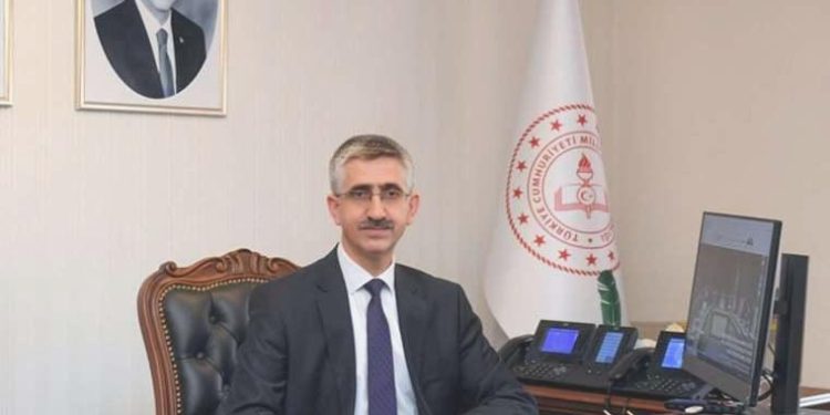 Nazif Yılmaz kimdir? Ulusal Eğitim Bakanlığı Bakan Yardımcısı Nazif Yılmaz kaç yaşında, nereli?