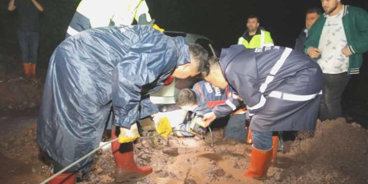 Ordu’da sel: Mahsur kalan 6 kişi kurtarıldı, Belediye Lideri ‘Her şey Rabbimizden’ dedi