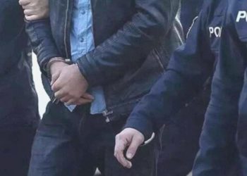 Ortalarında tabip ve üsteğmen de var: 9 FETÖ şüphelisi, kaçarken yakalandı