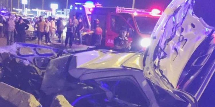 Osmaniye’de feci kaza… Araba karşı şeride geçip duvara çarptı: 2 meyyit