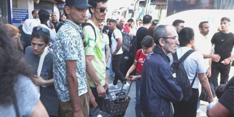 Otogarda Kurban Bayramı yoğunluğu: Bilet bulmak çok zor!