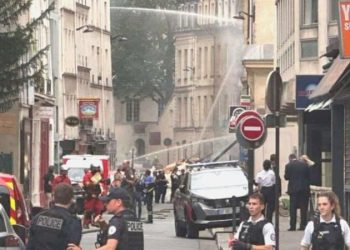 Paris’te patlama! Yaralılar var