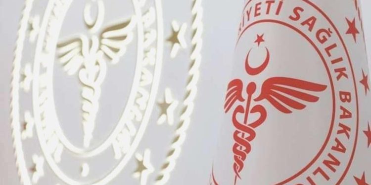 ‘Sağlık’ta bakan yardımcıları ihale arbedesine tutuştu, Bakan Koca ise sessizliğini koruyor