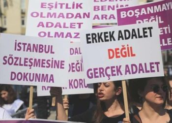 Sakarya’da bir bayanı silahla rehin alan zanlı, etkisiz hale getirilerek gözaltına alındı