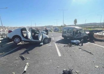 Şanlıurfa’da feci kaza… Araba, hafif ticari araca çarptı: 3 meyyit, 2 yaralı