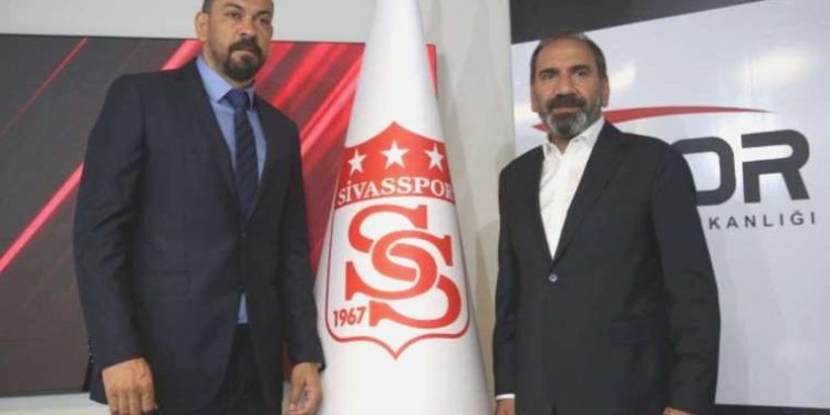 Sivasspor’da Servet Çetin’den imza sonrası transfer açıklaması!