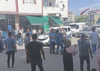 Sivas’ta sokak ortasında tüfek, bıçak ve sopalı arbede: 1’i ağır, 9 yaralı