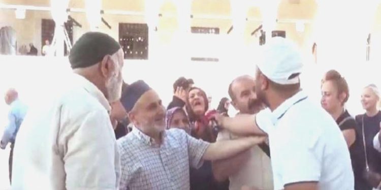 Sokak röportajında konuşan bayan şoke etti: ‘Peygamberimiz Tayyip Erdoğan’