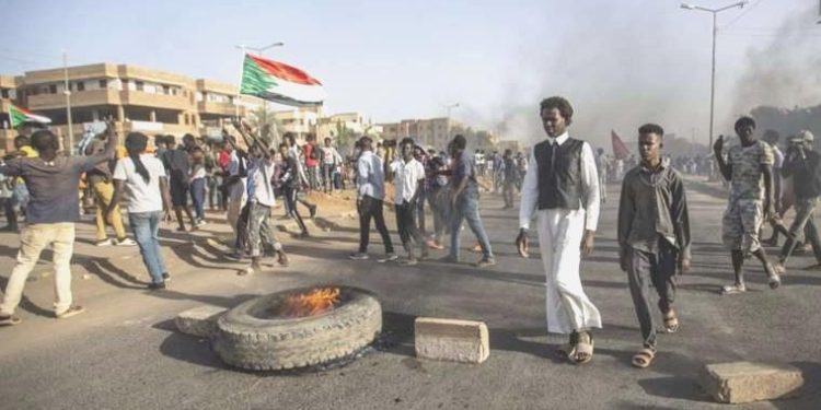 Sudan’daki çatışmalarda 2 milyon kişi de yerinden edildi