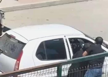 Sultangazi’de sokak ortasında bayana şiddet