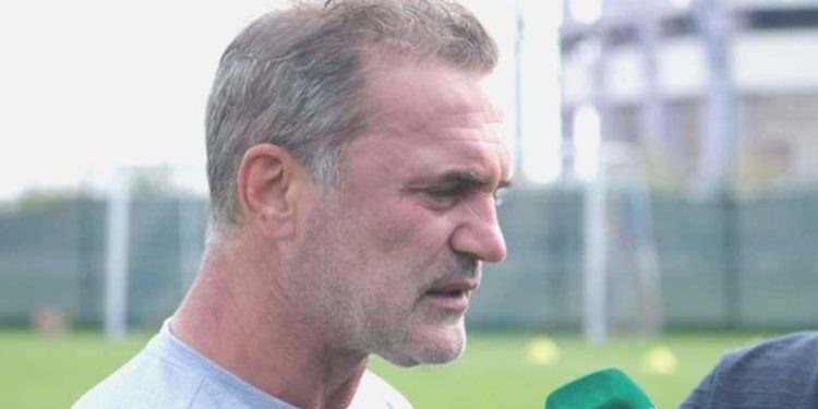 Tarihi muvaffakiyete imza atan Tahsin Tam’ın mukavelesi uzatıldı