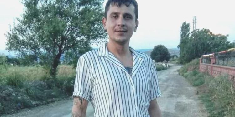 Tartıştığı arkadaşını pompalı tüfekle öldürdü