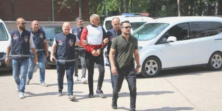 Tıp mezunu otobüs sürücüsü cinayetinin faili de tutuklandı