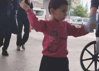 Toz deterjanı şeker zannedip yiyen dört yaşındaki çocuk hastanelik oldu