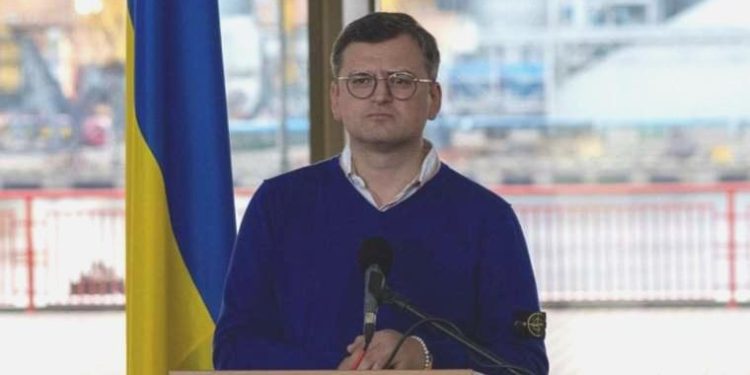 Ukrayna Dışişleri Bakanı Kuleba, NATO’ya katılabilmek için takviye istedi