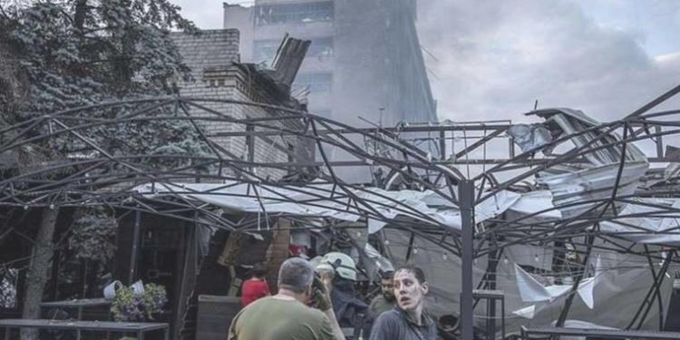 Ukrayna: Rusya’nın dünkü füze hücumunda 8 kişi öldü, 56 kişi yaralandı