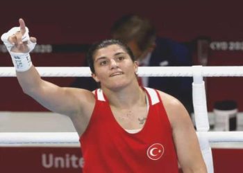 Ulusal boksör Busenaz Sürmeneli kimdir? Busenaz Sürmeneli kaç yaşında, nereli?