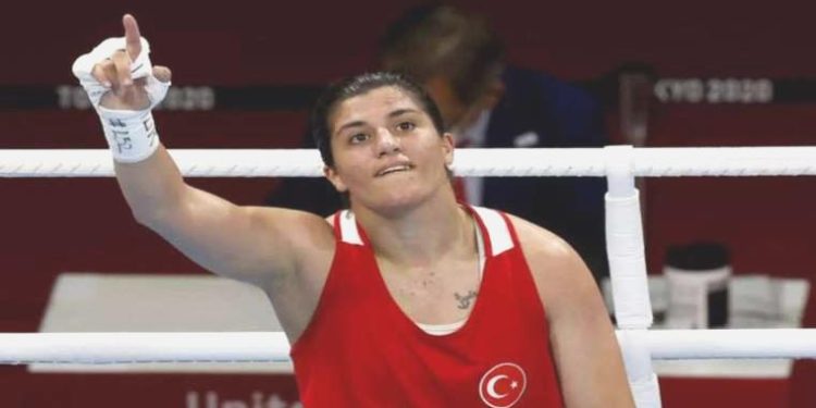 Ulusal boksör Busenaz Sürmeneli kimdir? Busenaz Sürmeneli kaç yaşında, nereli?