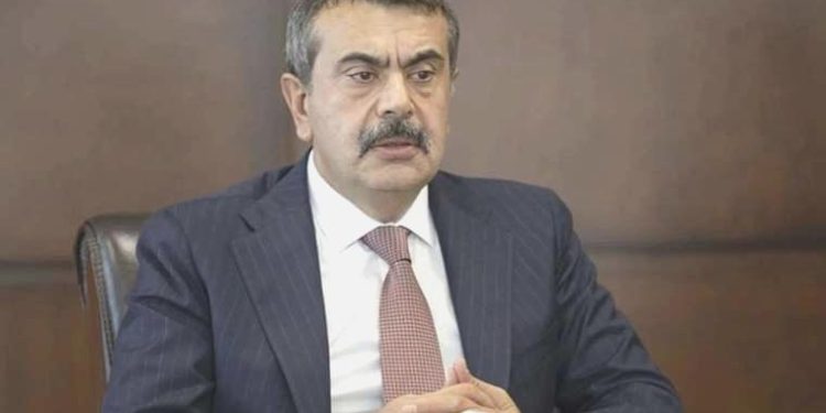 Ulusal Eğitim Bakanı Tekin duyurdu: Zelzele bölgesindeki öğretmenler için yeni karar