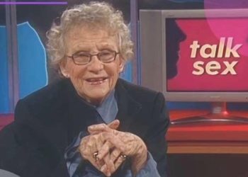 Ünlü cinsellik eğitmeni Sue Johanson, 93 yaşında hayatını yitirdi