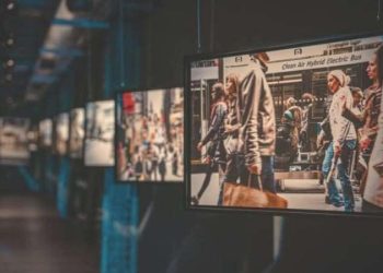 Usta direktörün hayata geçen birinci standı Müze Gazhane’nin yeni binasında: Demirkubuz’un gözünden dünya…