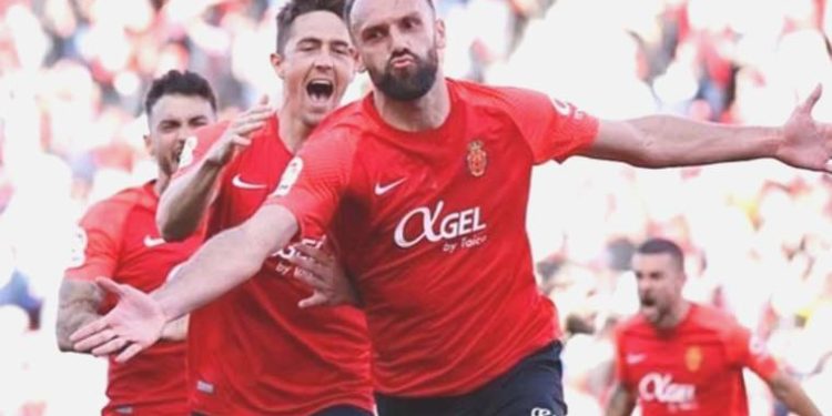 Vedat Muriqi kimdir, nereli, kaç yaşında? Vedat Muriqi hangi ekiplerde futbol oynadı?