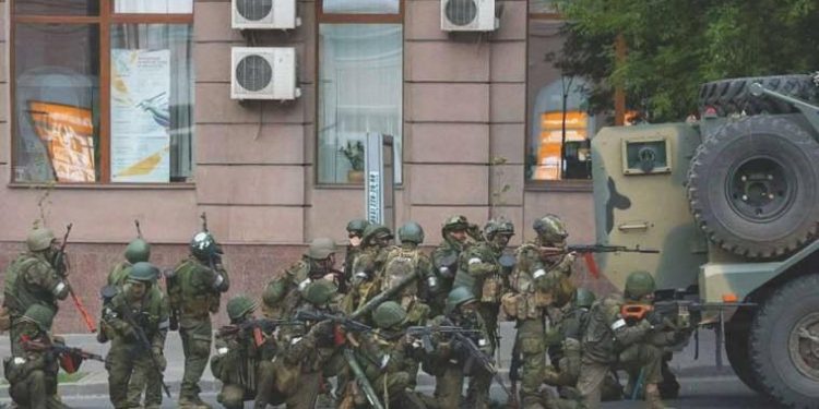 Wagner savaşçıları, Rostov’u denetim altına almaya çalışıyor
