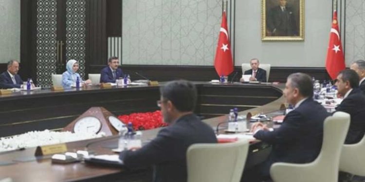Yeni kabine için değişik ‘Erdoğan’ savı: ‘Yeni bir oyun planının habercisi’