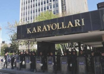 Yollar para yutuyor: 85 milyar ödeneği olan Karayolları Genel Müdürlüğü 136.7 milyar lira harcadı