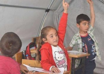 Zelzele bölgesinde eğitim sorun yumağı