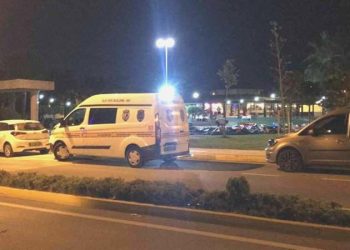 4 yaşındaki çocuk,  7 metrelik şişme oyun parkından düşerek yaralandı