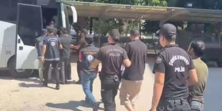 5 vilayette göçmen kaçakçılığı operasyonu: 6 kuşkulu tutuklandı!