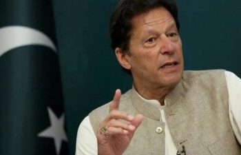 Pakistan’ın eski Başbakanı Imran Khan, yolsuzluk davasında suçlu bulundu