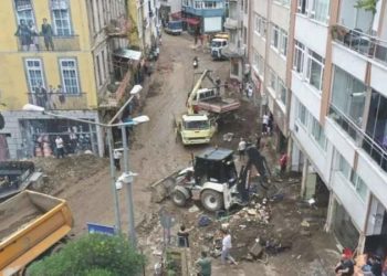 AFAD’dan 15 vilayet için ‘turuncu’ kodlu uyarı! ‘Bine yakın heyelan ve toprak kayması var’