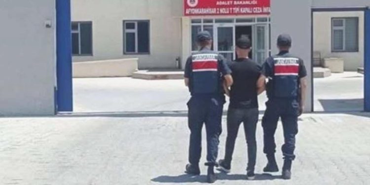 Afyonkarahisar’da FETÖ mahkumu yakalandı