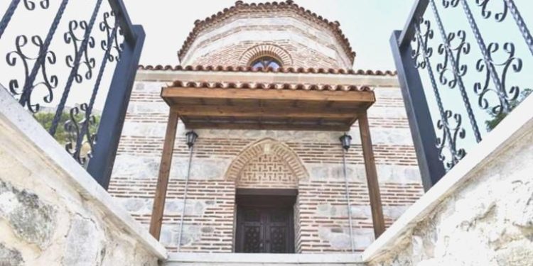 Ankara Büyükşehir’in onarımını tamamladığı türbeler ziyarete açıldı