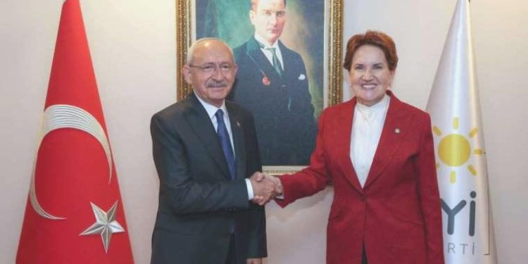 Ankara’da sürpriz ziyaret: Meral Akşener ile Kemal Kılıçdaroğlu bir ortaya geldi!
