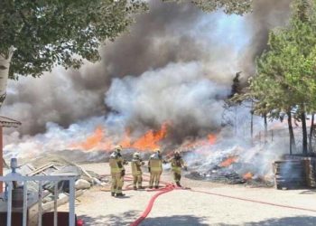 Ankara’da yatak fabrikasında yangın!