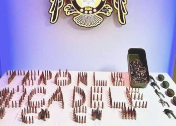 Araçlarında el bombası bulundu… 2 IŞİD şüphelisi gözaltına alındı!