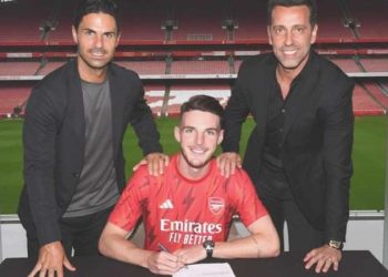 Arsenal rekor fiyatla Declan Rise’ı transfer etti
