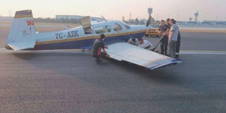 Atatürk Havalimanı’nda uçak arıza yaptı, iniş ve kalkışlar durduruldu