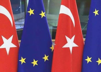 Avrupa Birliği’nden Türkiye iletisi: Önemli bir rota değişikliği yapmalı